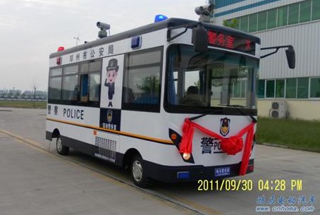 河南省流動(dòng)警務(wù)室首次發(fā)往鄧州市公安局