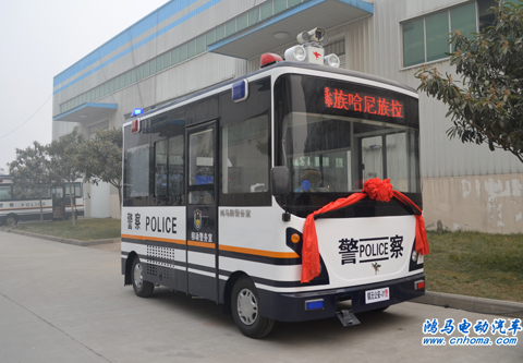 云南鎮(zhèn)沅首發(fā)鴻馬移動警務室