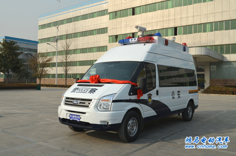 四川峨眉:鴻馬移動(dòng)警務(wù)室發(fā)車(chē) 推進(jìn)網(wǎng)格化巡防體系建設(shè)